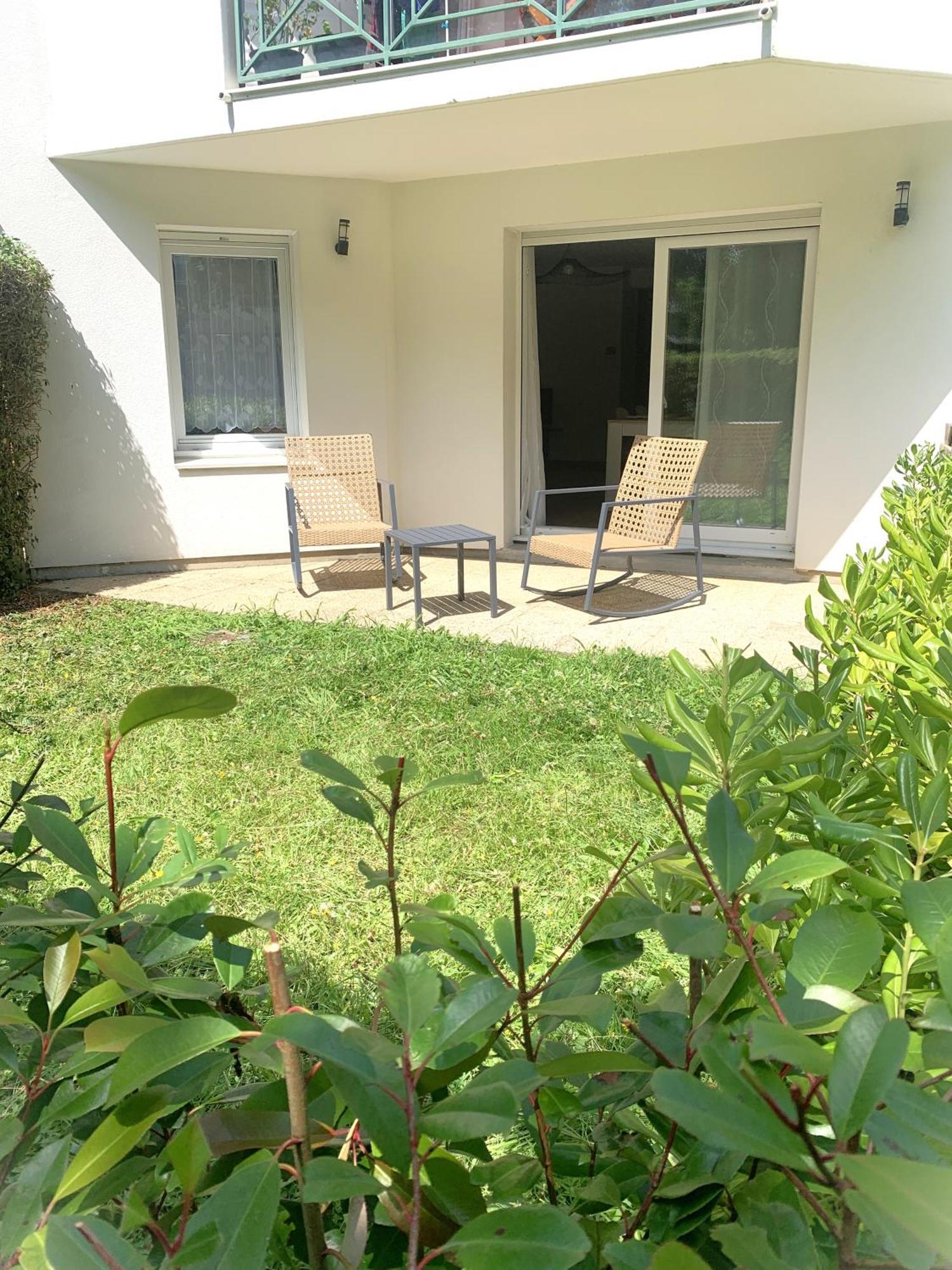 Appartement Spacieux Au Calme Vannes Exterior foto