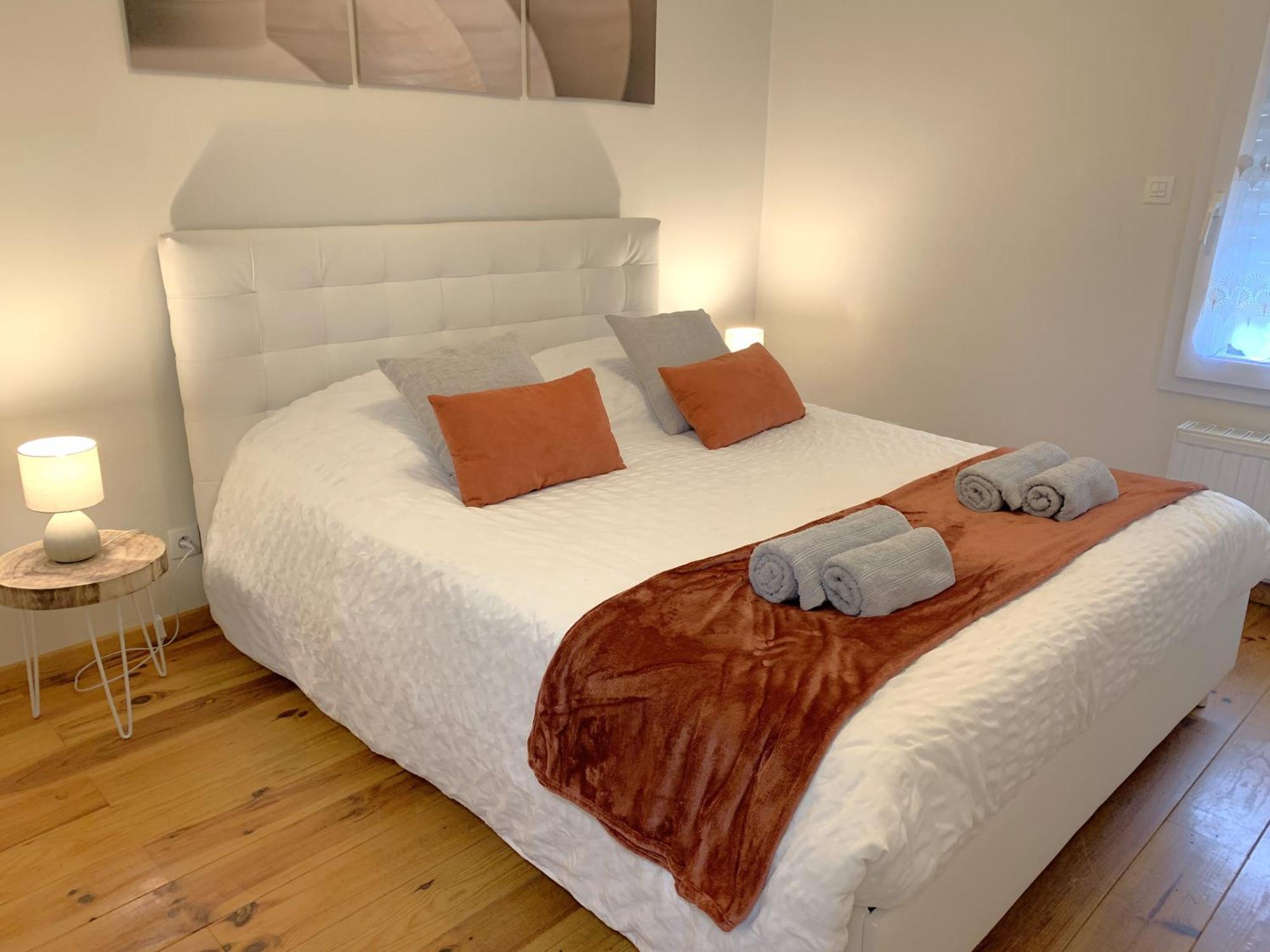 Appartement Spacieux Au Calme Vannes Exterior foto