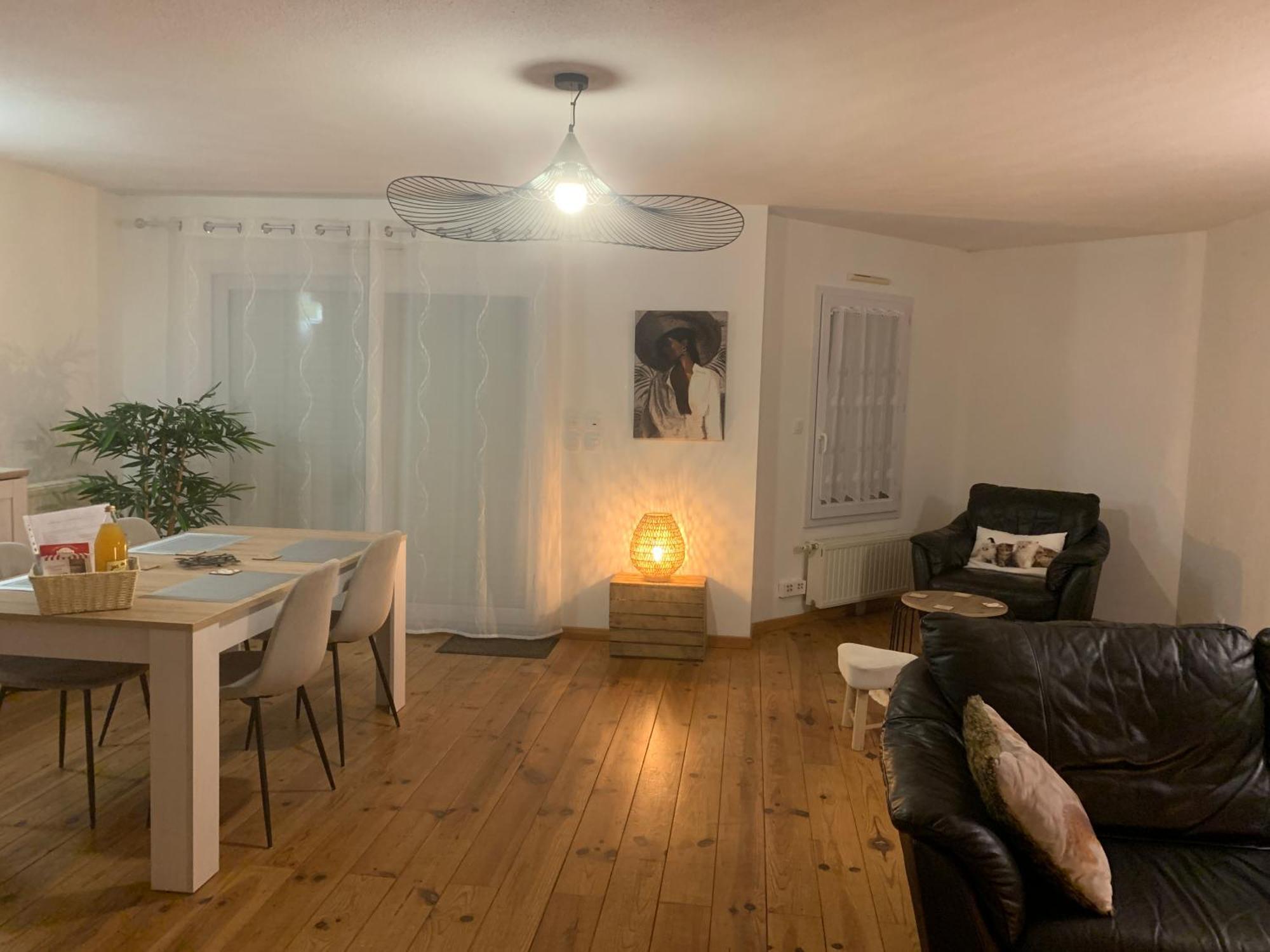 Appartement Spacieux Au Calme Vannes Exterior foto